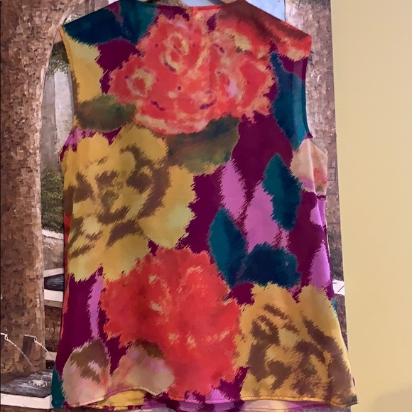 Loft Top - Picture 5 of 5